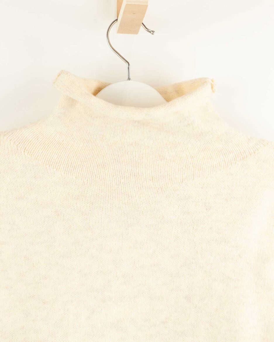 Jersey Mujer Ouka | Cuello Chimenea y Ribetes en Contraste
