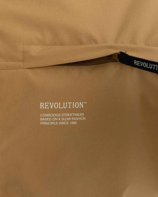 revolution_track_jacket_cazadora_hombre_camel