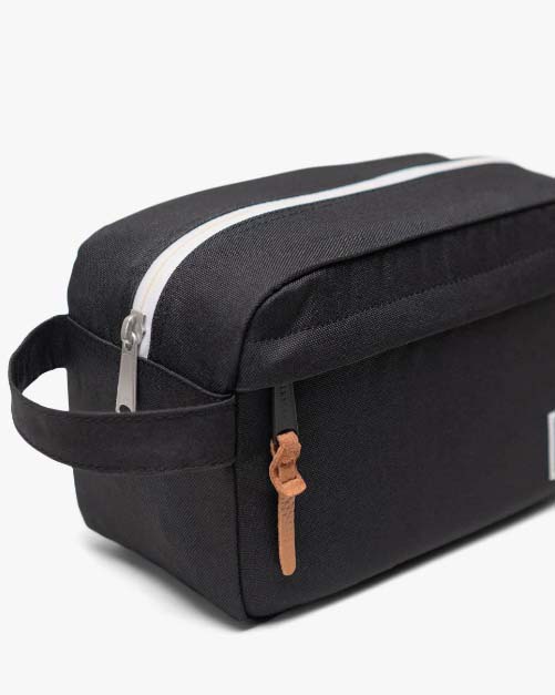 herschel_chapter_travel_kit_neceser_negro