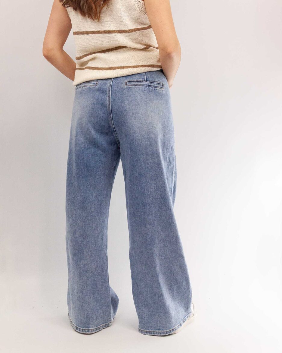 Pantalón flare vaquero azul mujer botones dorados Ouka