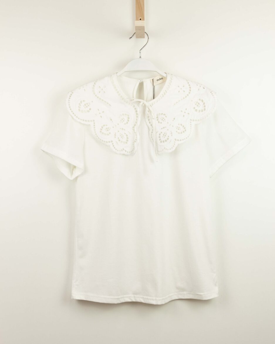camiseta_babero_detalle_bordado