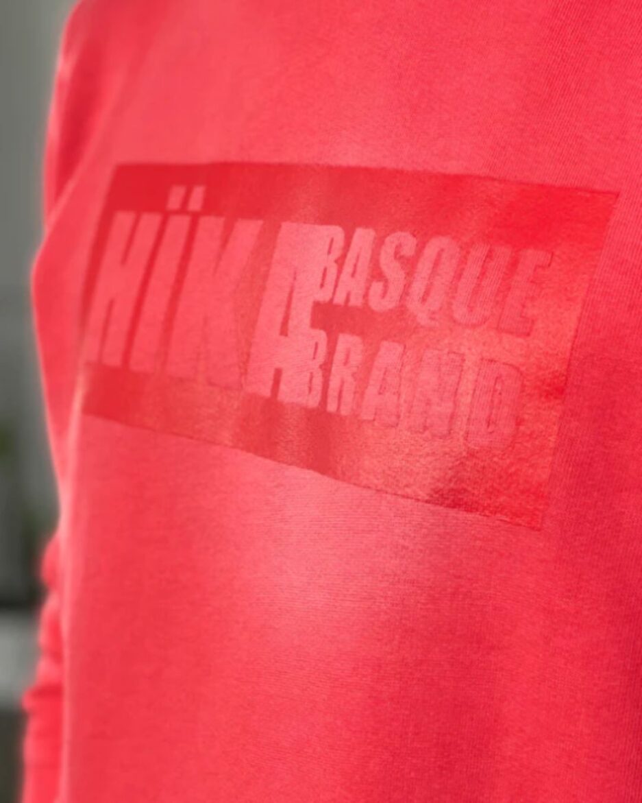 hika_sudadera_sutan_rojo