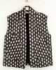 ouka_chaleco_acolchado_estampado_negro