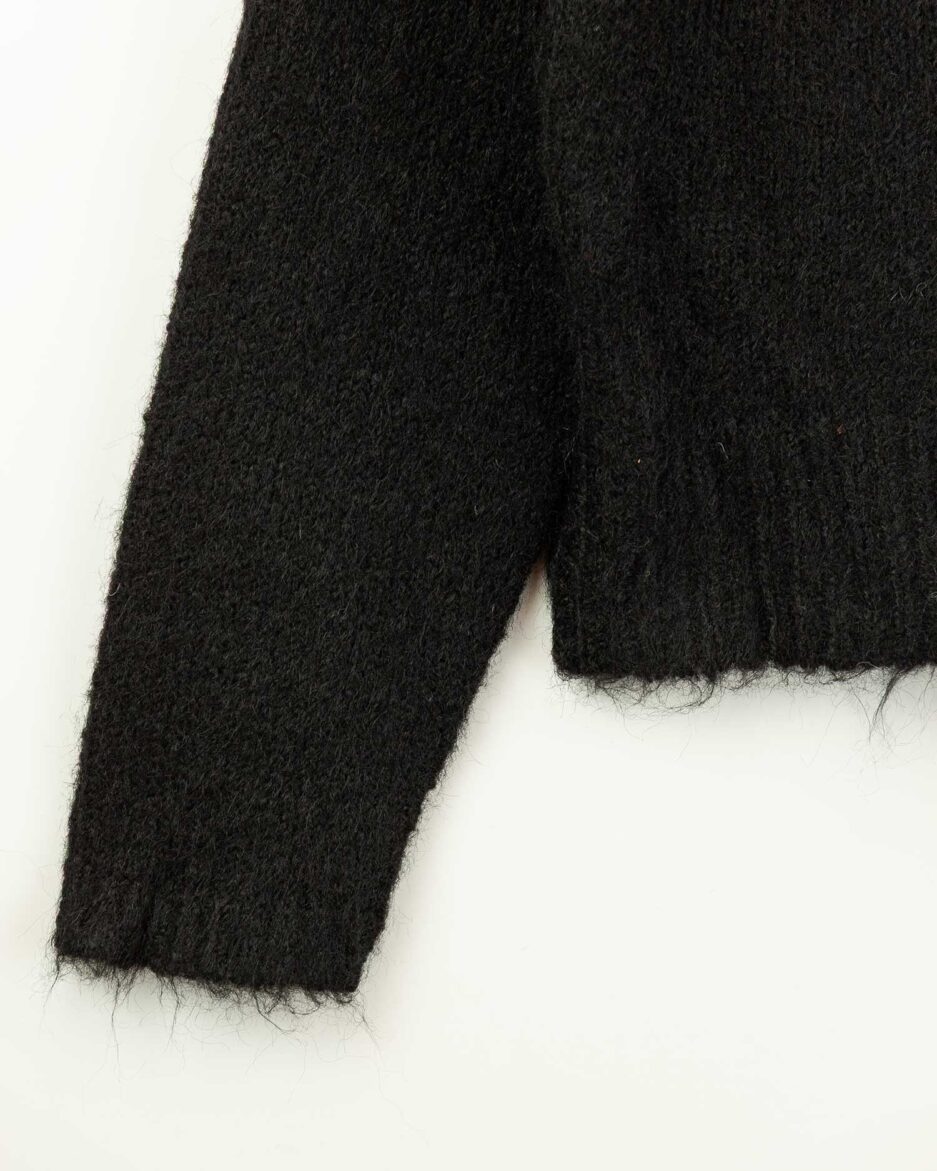 jersey negro bordado flores mujer
